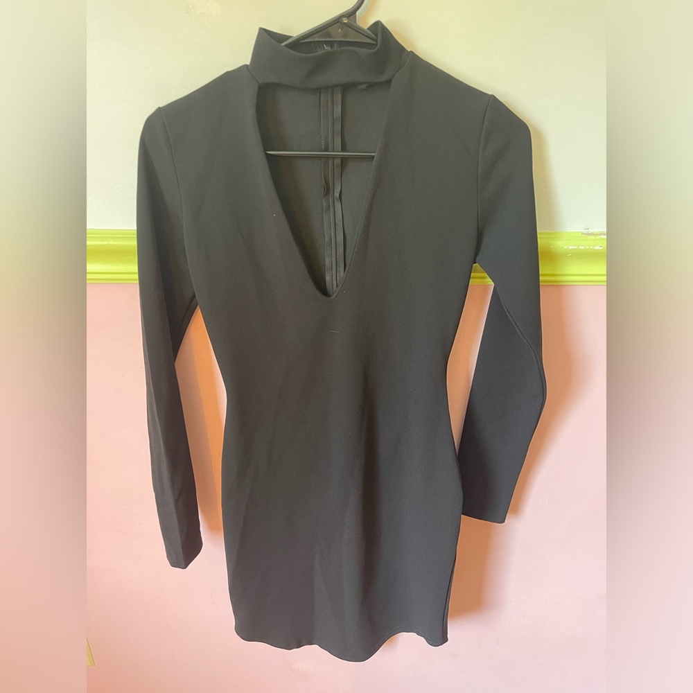 Black long sleeve dress